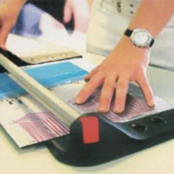 Null PAVO Rollenschneider Für A3 Mit Metall-Arbeitsplatte Und Größenskalierung -Fellowes Geschäft f2123349 f9ae 4202 9842 a4814e99ccba